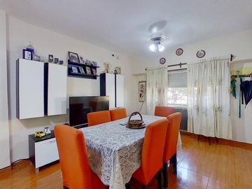VENTA PH 4 AMB AL FRENTE - COCHERA - CRUCECITA