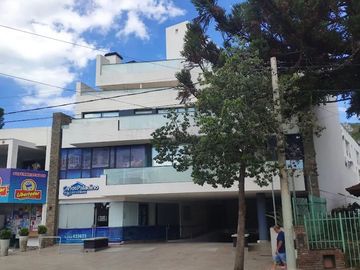OPORTUNIDAD - VENTA COCHERA CARLOS PAZ
