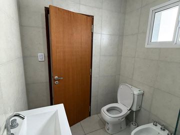 VENTA CASA A ESTRENAR - Barrio Oeste, Esperanza.-