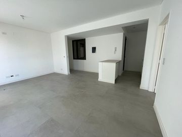 Venta dpto. a estrenar 2 amb. Saveedra.balcón