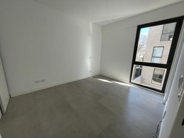Venta dpto. a estrenar 2 amb. Saveedra.balcón