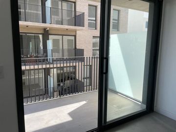 Venta dpto. a estrenar 2 amb. Saveedra.balcón