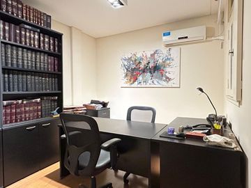 VENTA OFICINA RECOLETA PISO 4 AMBIENTES RECICLADO