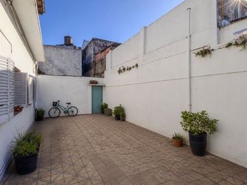 VENTA PH 5 AMBIENTES Y JARDIN EN PARQUE CHACABUCO