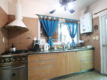 VENTA CASA 4 AMBIENTES EN PB MONTE CASTRO TERRAZA