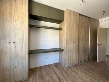 VENTA CASA EN COMPLEJO CERRADO 4 AMB- PILAR