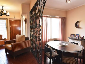 VENTA CASA DUPLEX 4 AMBS ITUZAINGO NORTE PARQUE