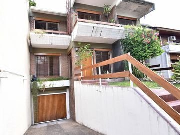 VENTA CASA DUPLEX 4 AMBS ITUZAINGO NORTE PARQUE