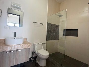ESPECTACULAR CASA EN VENTA AQUA RESIDENCIAL CANCÚN