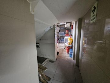 ¡ALQUILER LOCAL COMERCIAL CERCA AV. AYACUCHO - PUERTA CALLE!