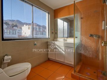Casa de 3 pisos con suite principal con terraza y vista al mar | Casas Blancas - Jardines del Sur