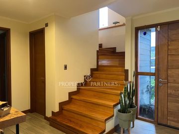 Acogedora casa con espectacular vista al lago y volcanes en Condominio «Molino Viejo», Puerto Varas