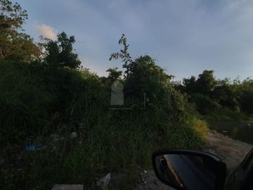 Terreno en renta sobre periférico poniente Mérida, Yucatán.