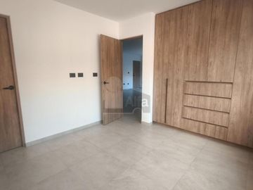 Gánalo. Departamento Nuevo en renta. Planta baja. Villas del Refugio, Querétaro