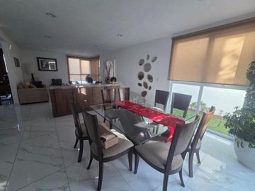 Casa en condominio en venta en San Salvador Tizatlalli, Metepec, México