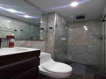 APARTAMENTO AMOBLADO EN ARRIENDO LAS COLINAS