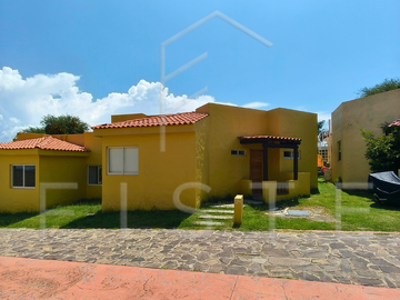 CASA EN VENTA EN CHANTEPEC CHAPALA