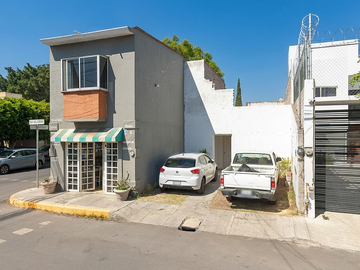 Terreno comercial con local y departamento  en venta Jardines de la Hacienda