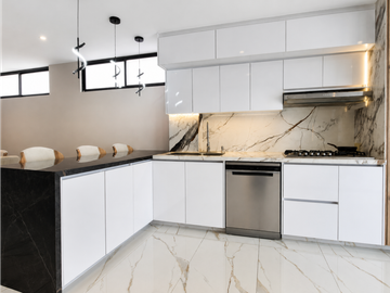 Casa en Venta La Floresta | 370 m² | 6 Garajes