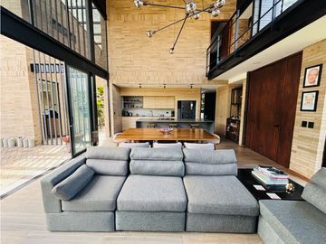 Hermosa casa campestre para la venta vía San Antonio la ceja