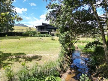 Hermosa casa campestre para la venta vía San Antonio la ceja