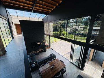 Hermosa casa campestre para la venta vía San Antonio la ceja