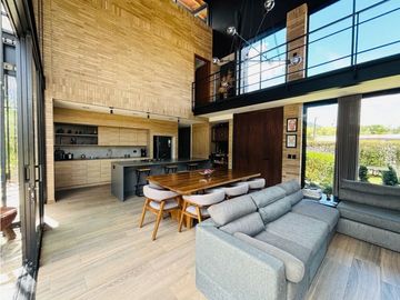 Hermosa casa campestre para la venta vía San Antonio la ceja