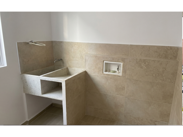 APARTAMENTO EN VENTA CALI SUR  VALLE DEL LILI 5P C/A