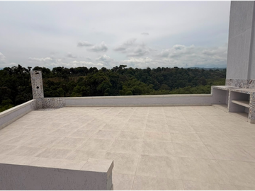 Casa de gran amplitud en ambiente natural con hermosa vista