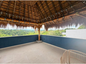 Casa de gran amplitud en ambiente natural con hermosa vista