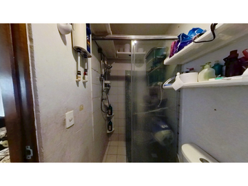 Se vende apartaestudio en Lomalinda, Chapinero.
