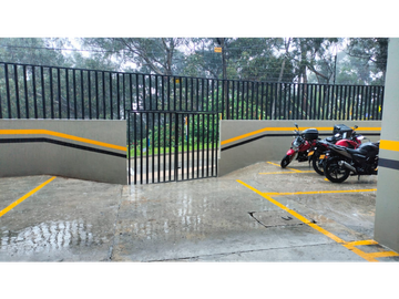 Se vende apartaestudio en Lomalinda, Chapinero.