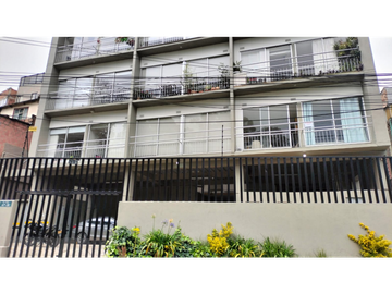 Se vende apartaestudio en Lomalinda, Chapinero.