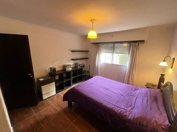 VENTA CASA CON GRAN PARQUE DE 900 MTS2