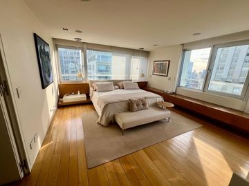 Piso muy alto en Le Parc Puerto Madero Vista 360°