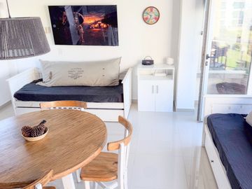VENTA DE DEPARTAMENTO EN PINAMAR. COCHERA CUBIERTA