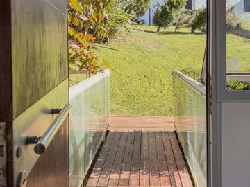 VENTA DE DEPARTAMENTO EN PINAMAR. COCHERA CUBIERTA