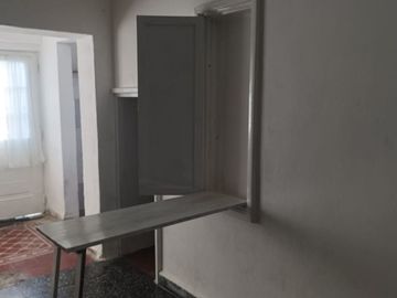 VENTA CASA 3 DORMITORIOS + DPTO BARRIO MARECHAL