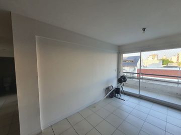 VENTA DEPTO 3 AMBIENTES VILLA DEL PARQUE C/COCHERA