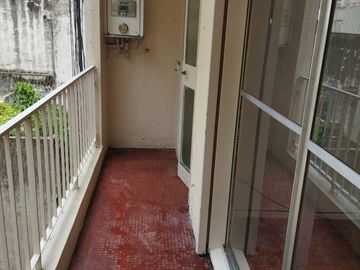 Departamento 2 ambientes con cochera cubierta