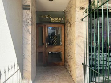 VENTA DPTO PLANTA BAJA CON PATIO ALBERDI