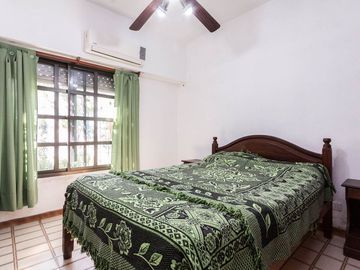 Casa de 3 amb en venta c/quincho, cochera y patio