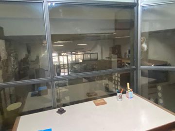 LOCAL CON DEPOSITO VENTA RAMOS MEJIA CON RENTA