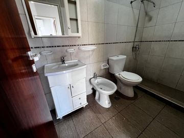 ALQUILER DEPTO 2 AMB. CON BALCON EN LA TABLADA