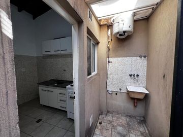 ALQUILER DEPTO 2 AMB. CON BALCON EN LA TABLADA