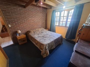 venta casa 3 ambientes con jardín en Santa Clara