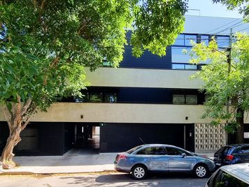 VENTA COCHERA SEMICUBIERTA VILLA PUEYRREDON PB