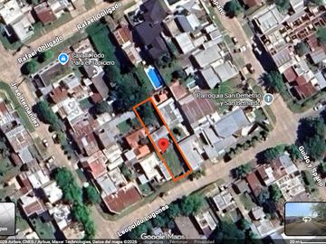 VENTA CASA 3 AMB A REFACCIONAR LOTE 400 M2 LUJAN