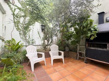 VENTA PH 7 AMB  VILLA URQUIZA MULTIFAMILIAR