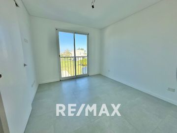 VENTA CASA 5AMB. A ESTRENAR EL CANTON GOLF FINANC